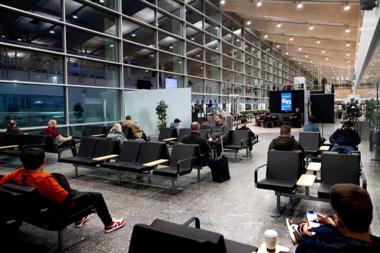 251218-CM-AAL-Stills-123 copy