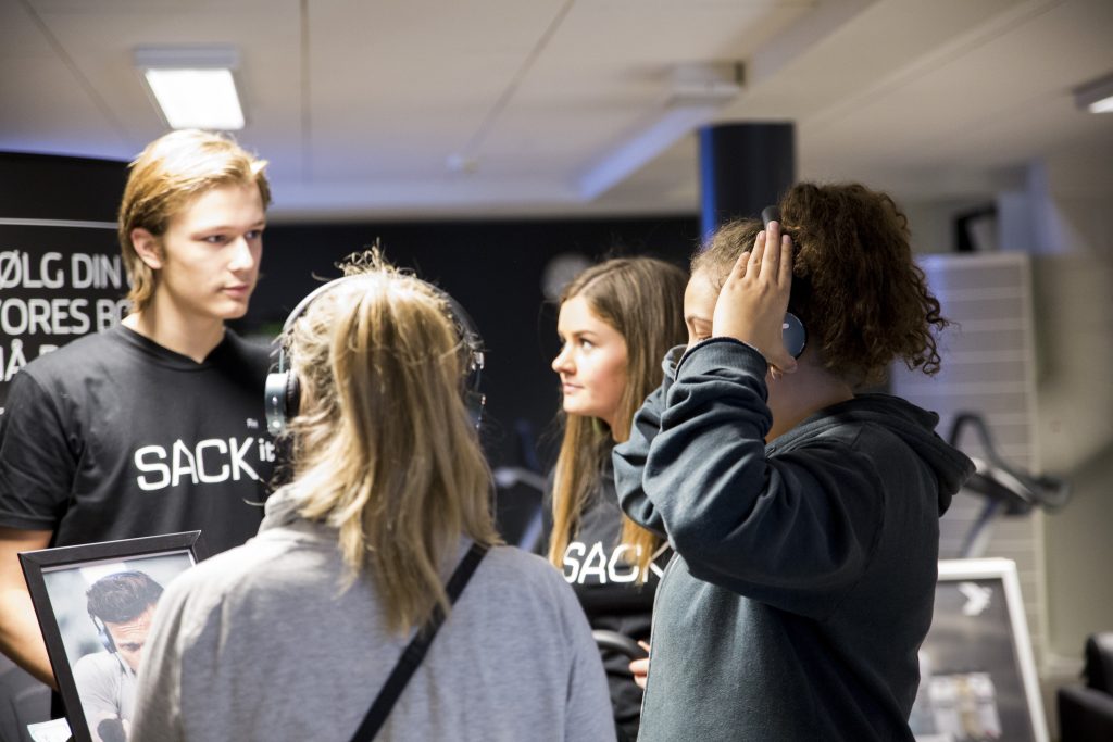 7B6A7412_SACKIT_FW_SAMPLE_d.10.jan.2018